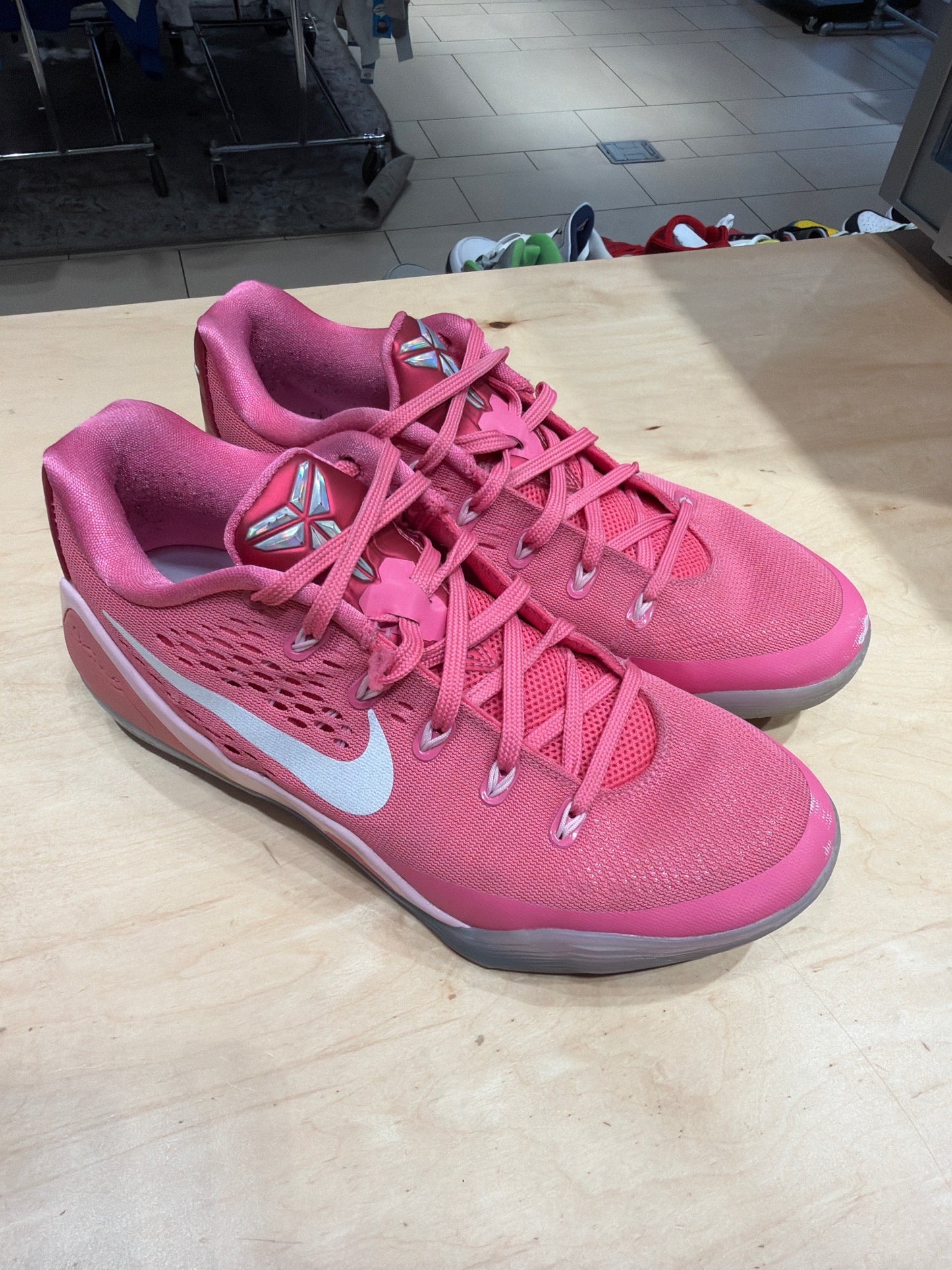 Nike Kobe 9 Team Issued (8.5)