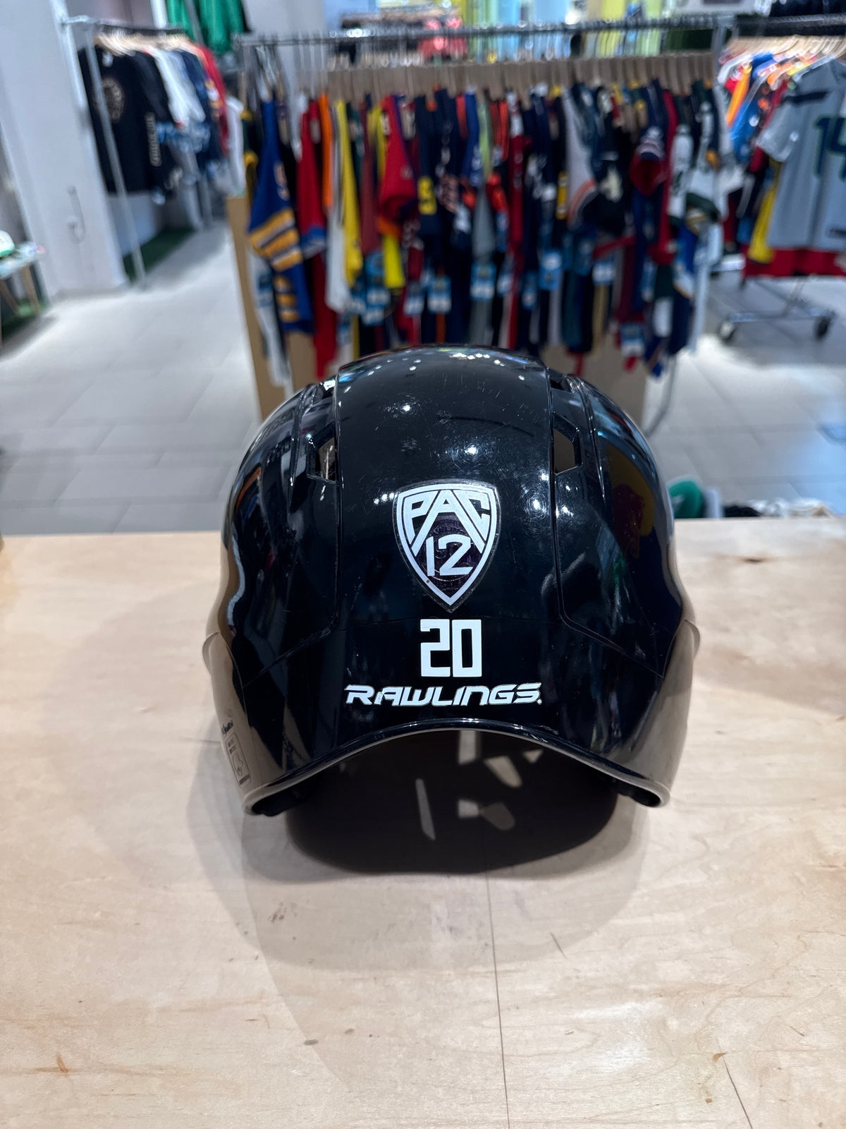 Oregon Team Issued PAC 12 Batting Helmet(L)