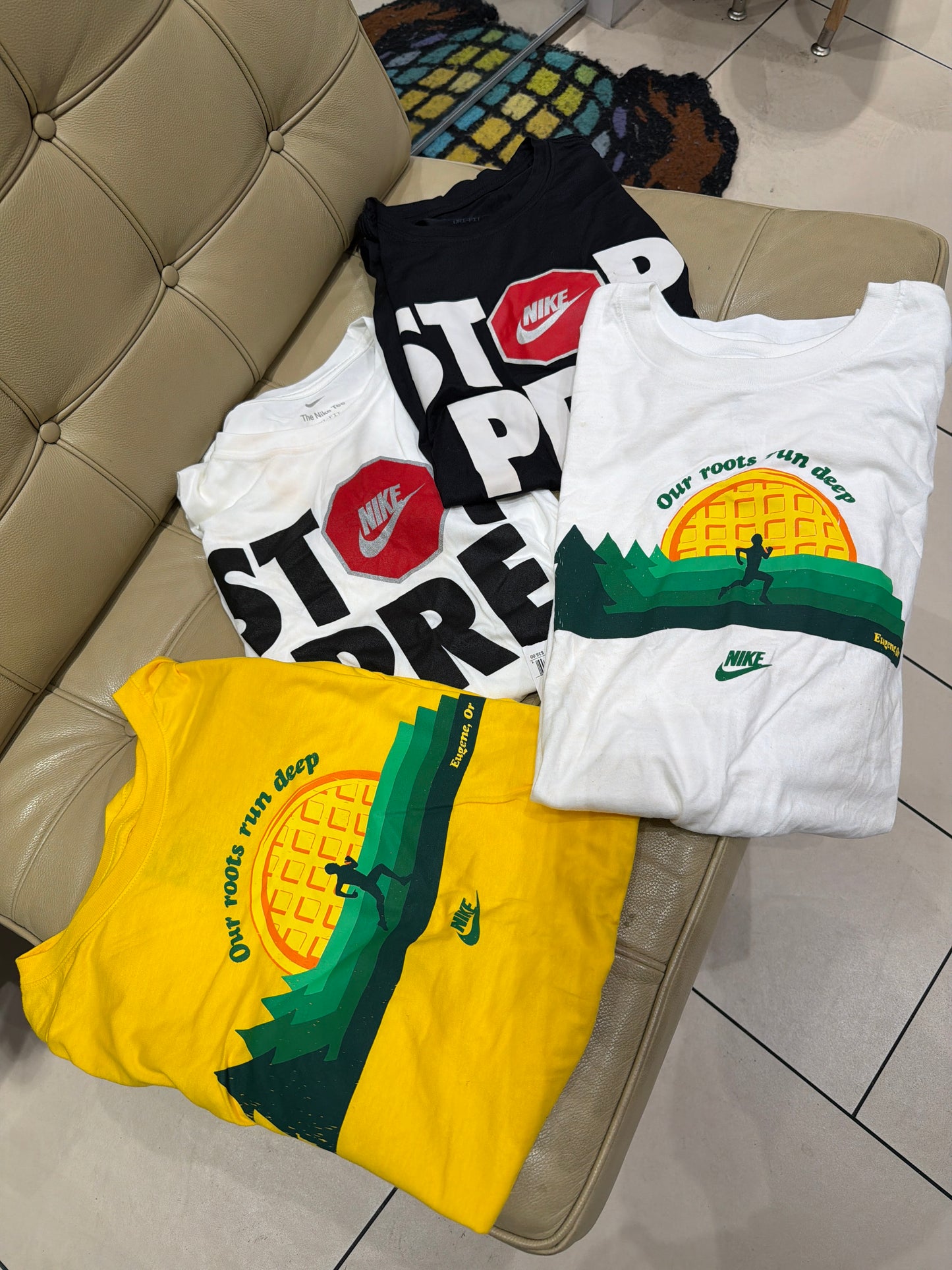 Nike Eugene Running Bundle 4 Tees (L)