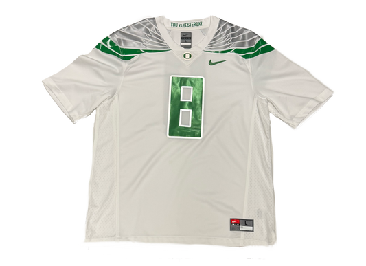 Oregon White Mariota Jersey #8
