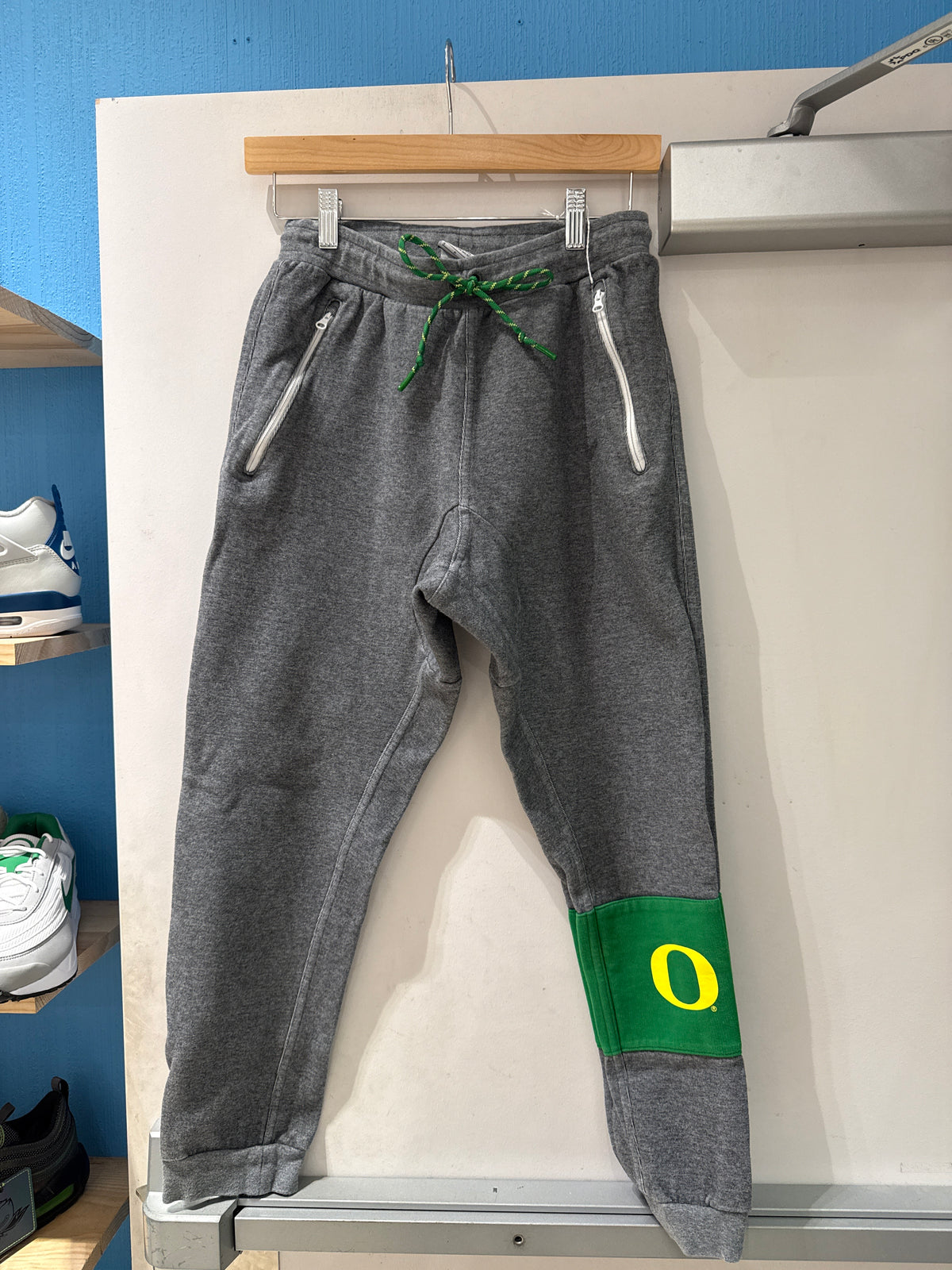 Oregon Grey Nike Sweats (S)