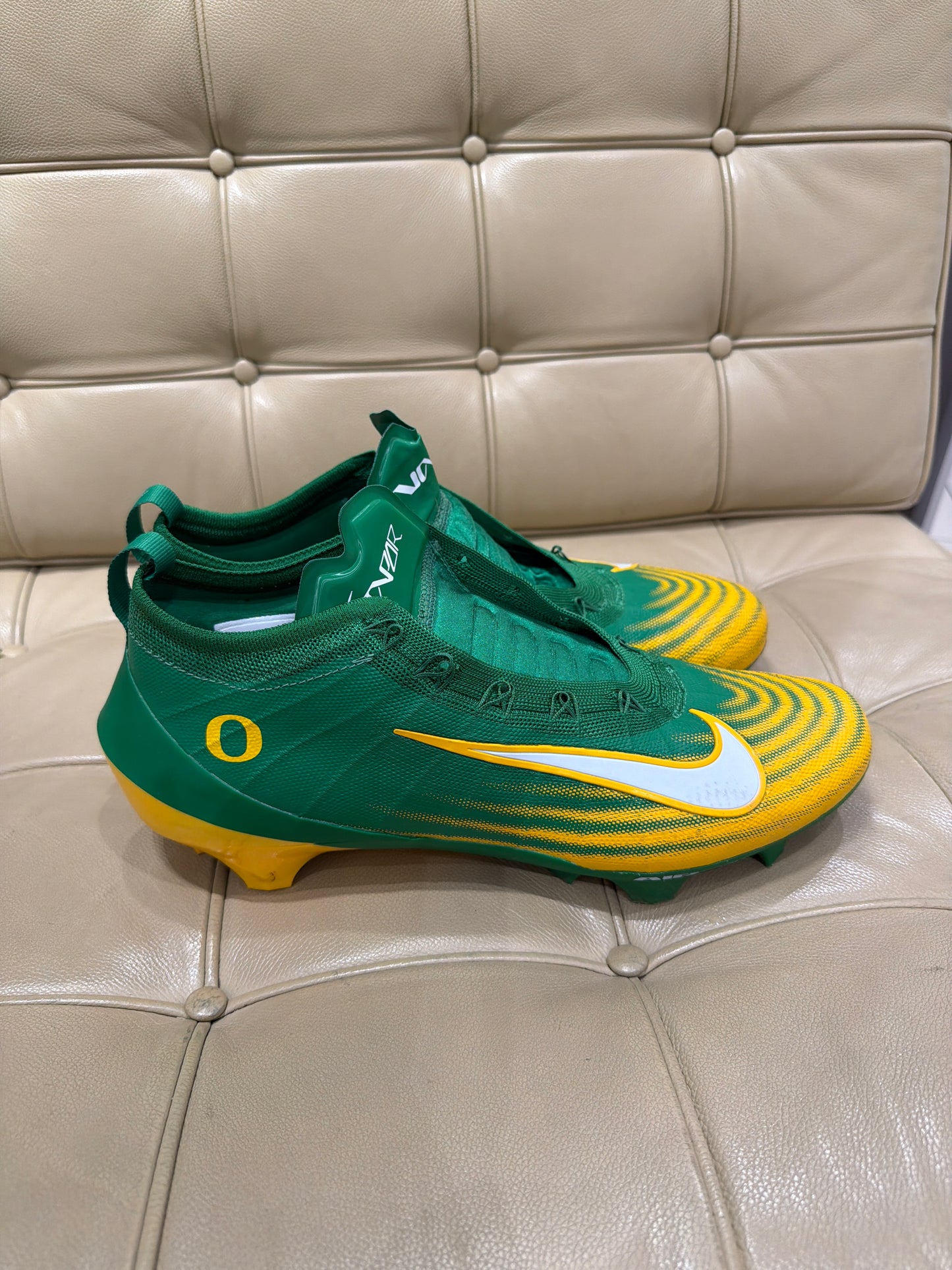 Oregon Team Issued Cleats (Missing laces Size 11.5)