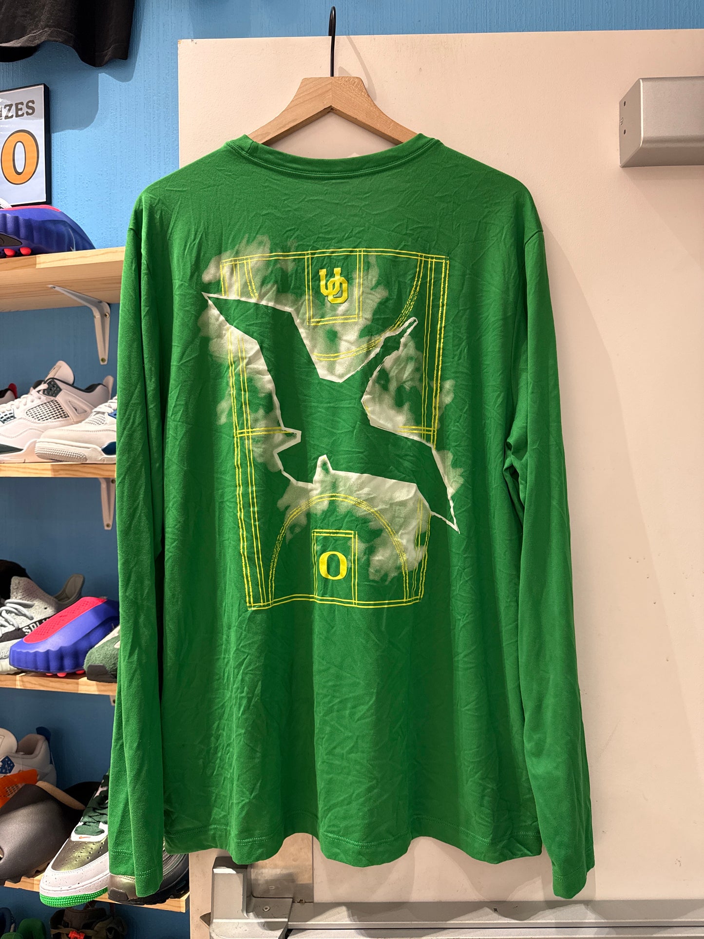 Oregon Team Issued Basketball Long Sleeve (XXL)