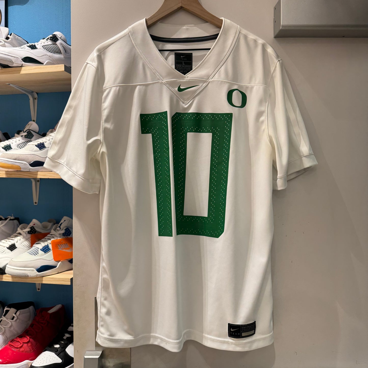 Oregon #10 Jersey - Large