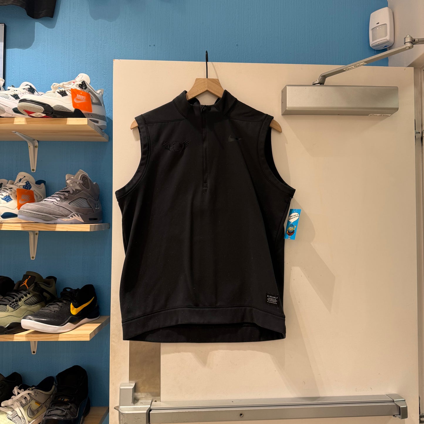 Oregon Wings Blackout Vest (M)