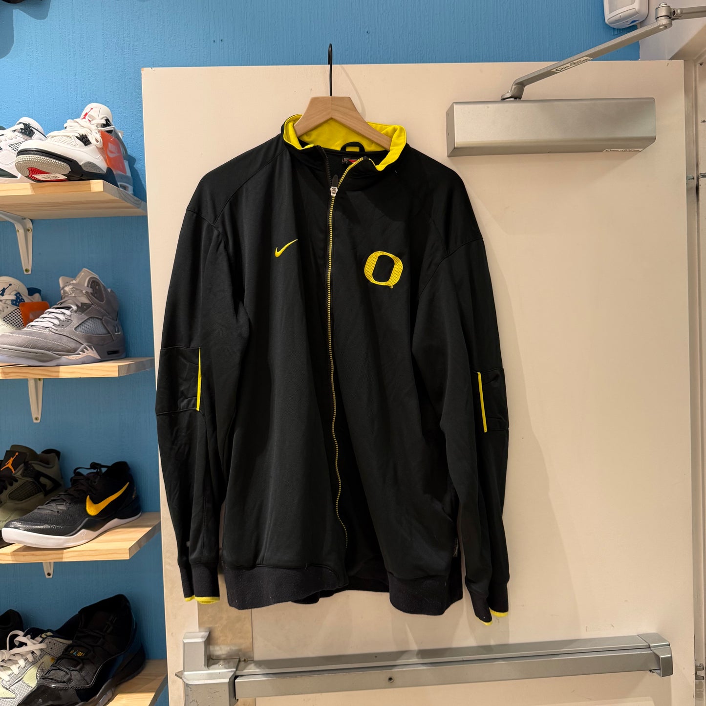 Oregon Black / Yellow Zip-Up (L)