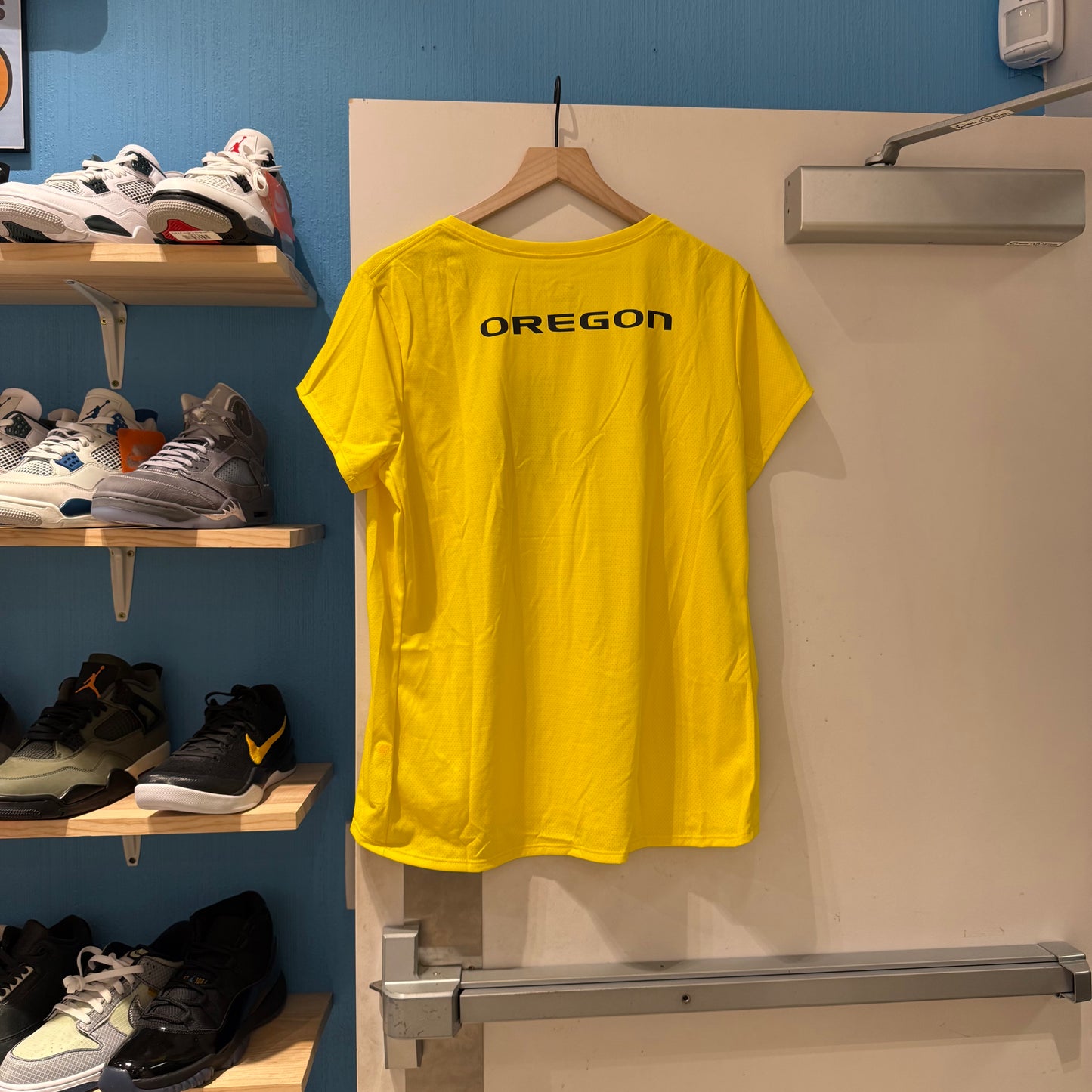 Oregon Duck Yellow Tee (Womens 2XL)