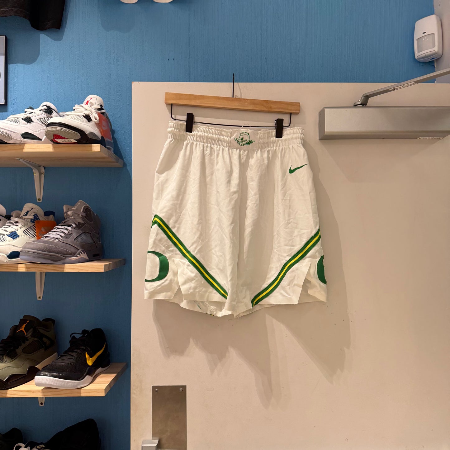 Oregon Game Worn Shorts (32)