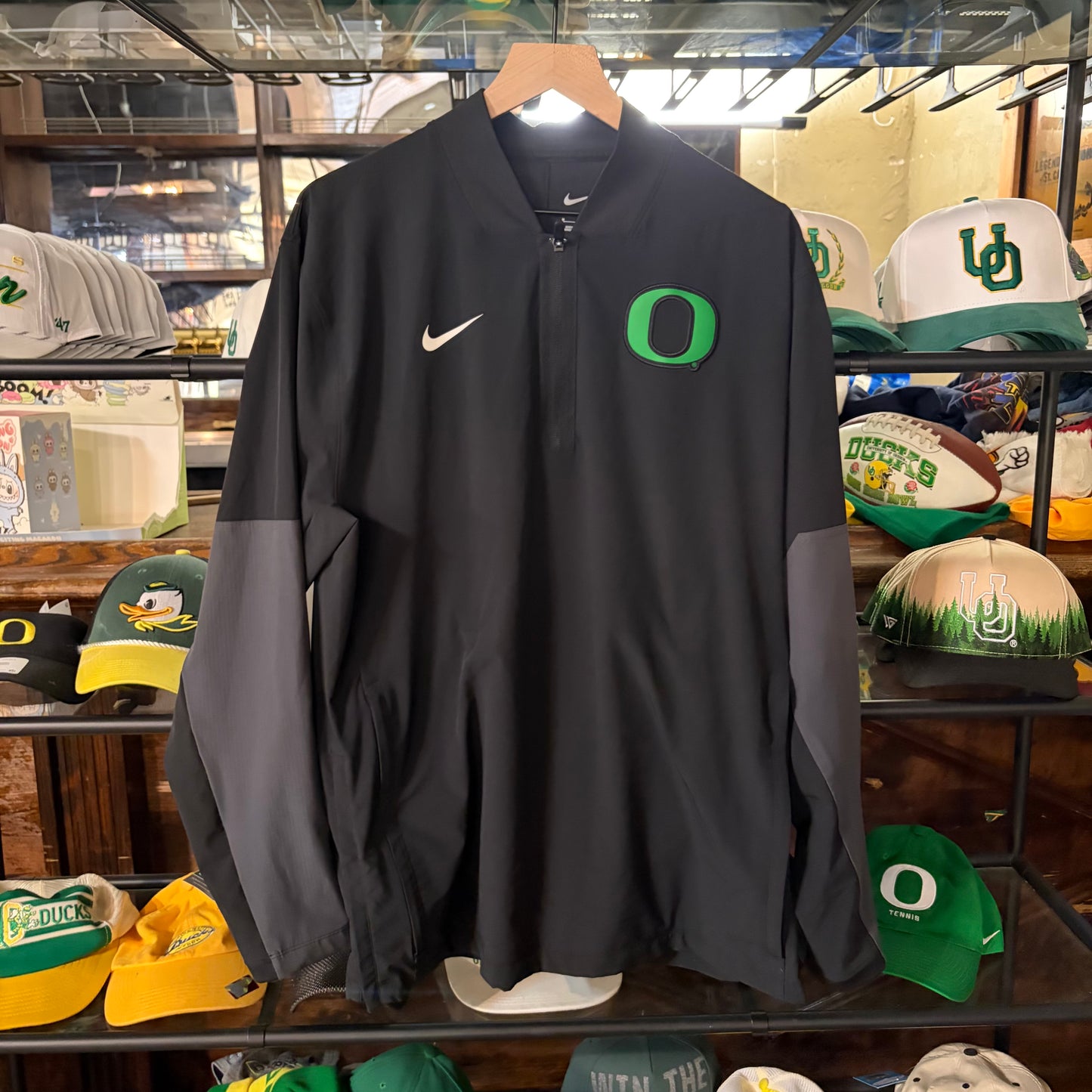 Oregon Team Issued Jacket: M