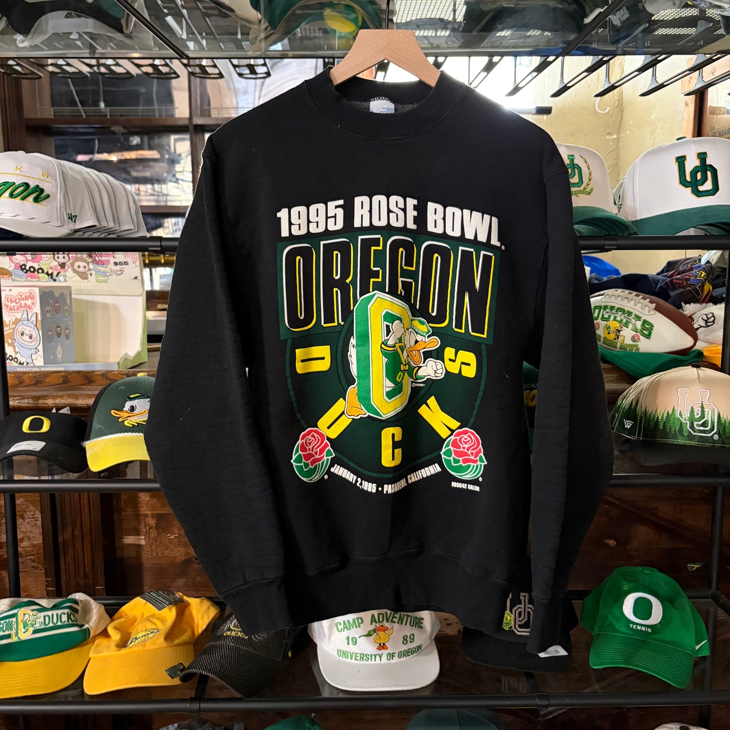 Black ‘95 Rose Bowl Crewneck: M