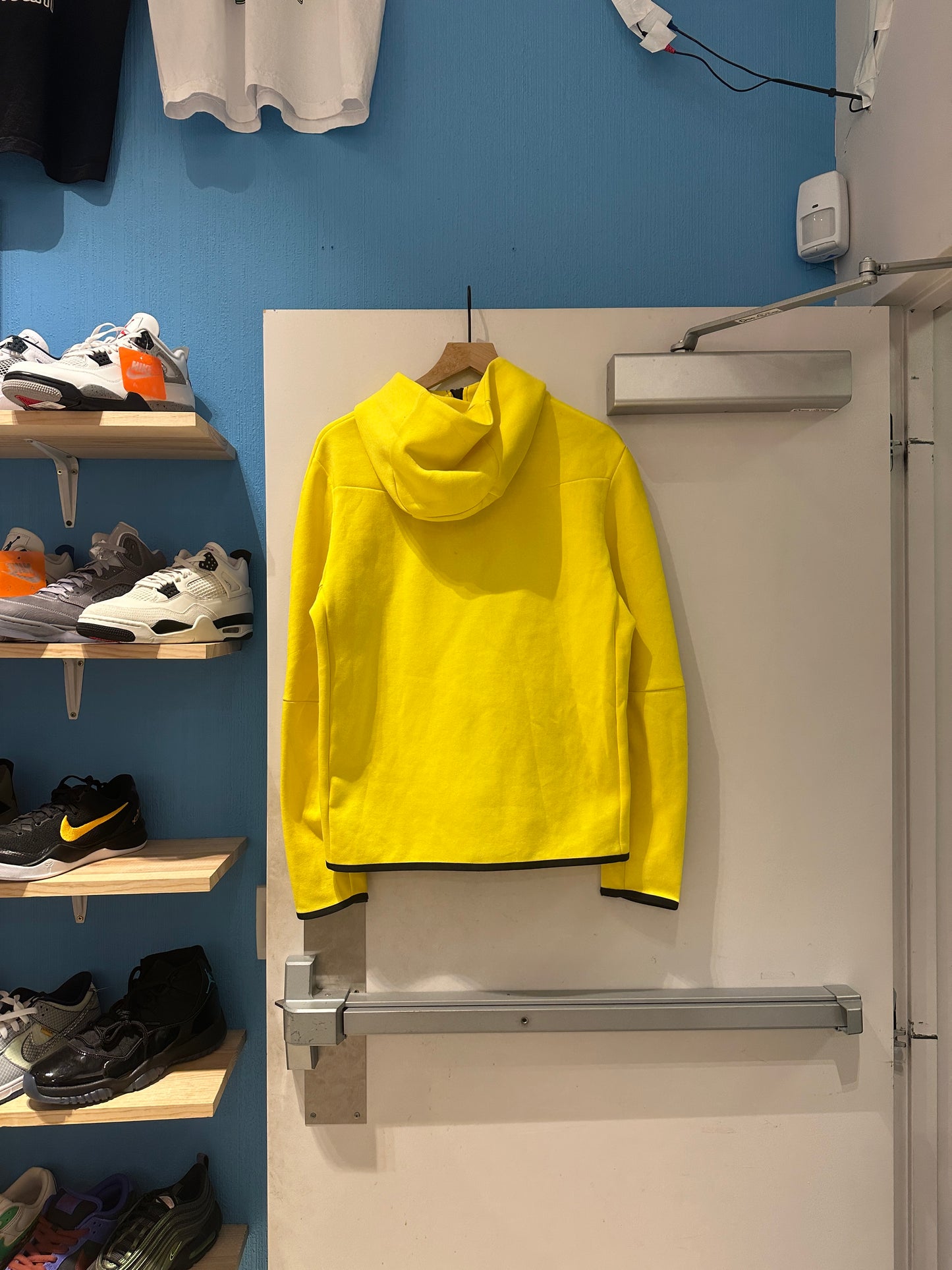 Yellow Oregon Nike Tech Player Issued (M)