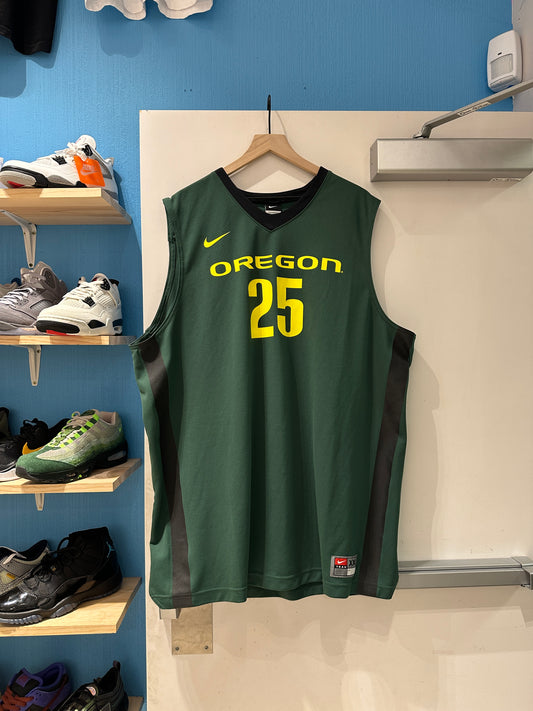 Oregon Ducks Basketball Jersey (XXL)