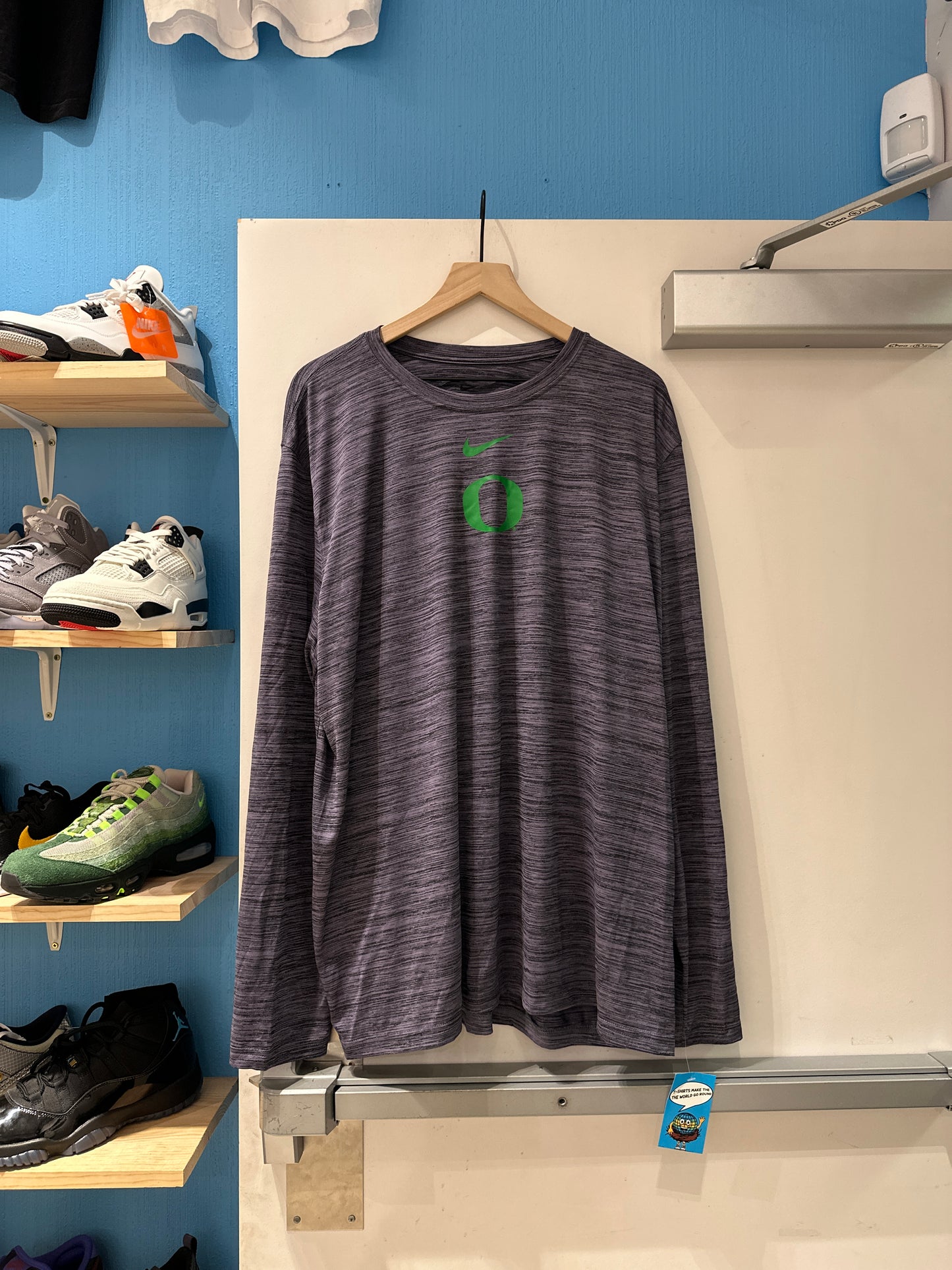Oregon Ducks Dark Grey Long Sleeve ( XXL)