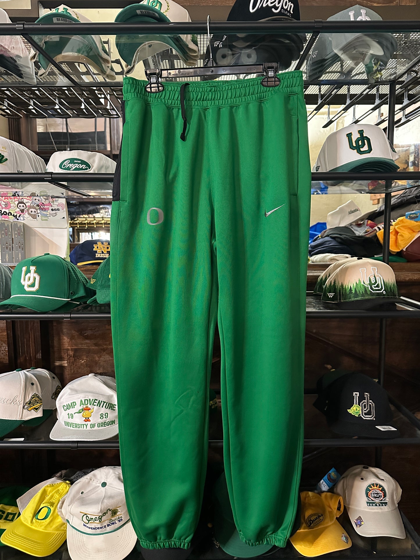 Oregon Player Issued Sweatpants(L)