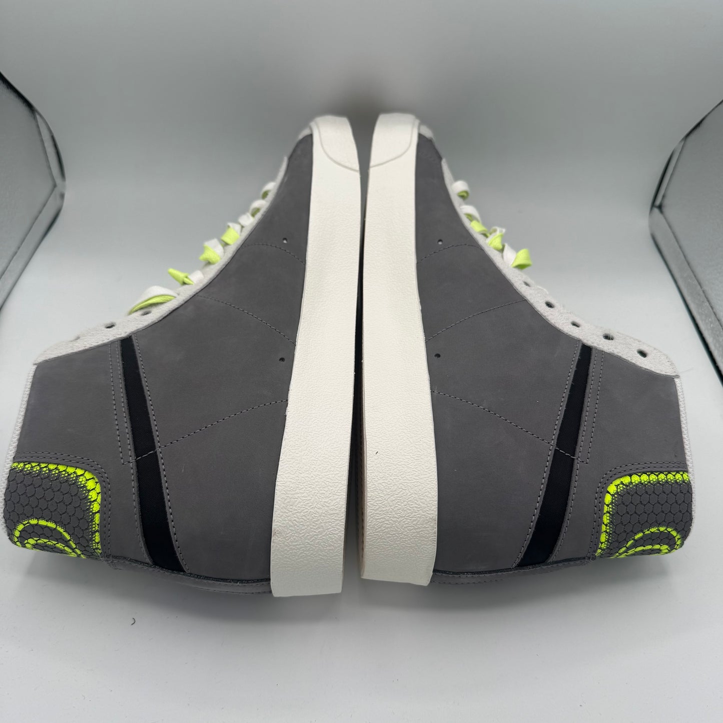 Oregon Nike Blazer Mid