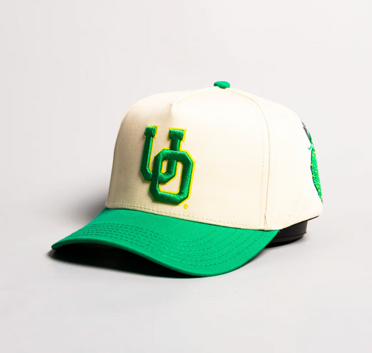OREGON AUTZEN STADIUM / CREAM & GREEN