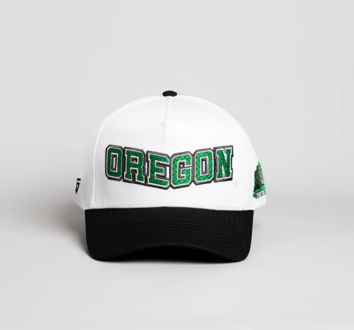 OREGON FLYING V / WHITE & BLACK CORDUROY WGH